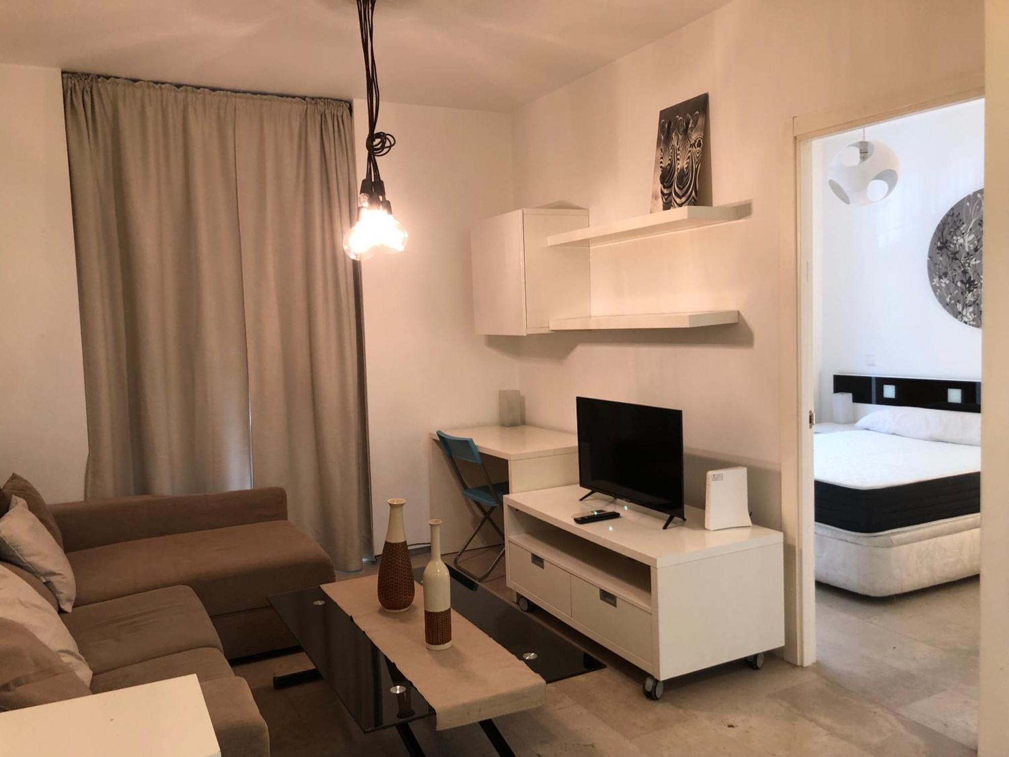 Apartamento Unico En Embajadores Madrid