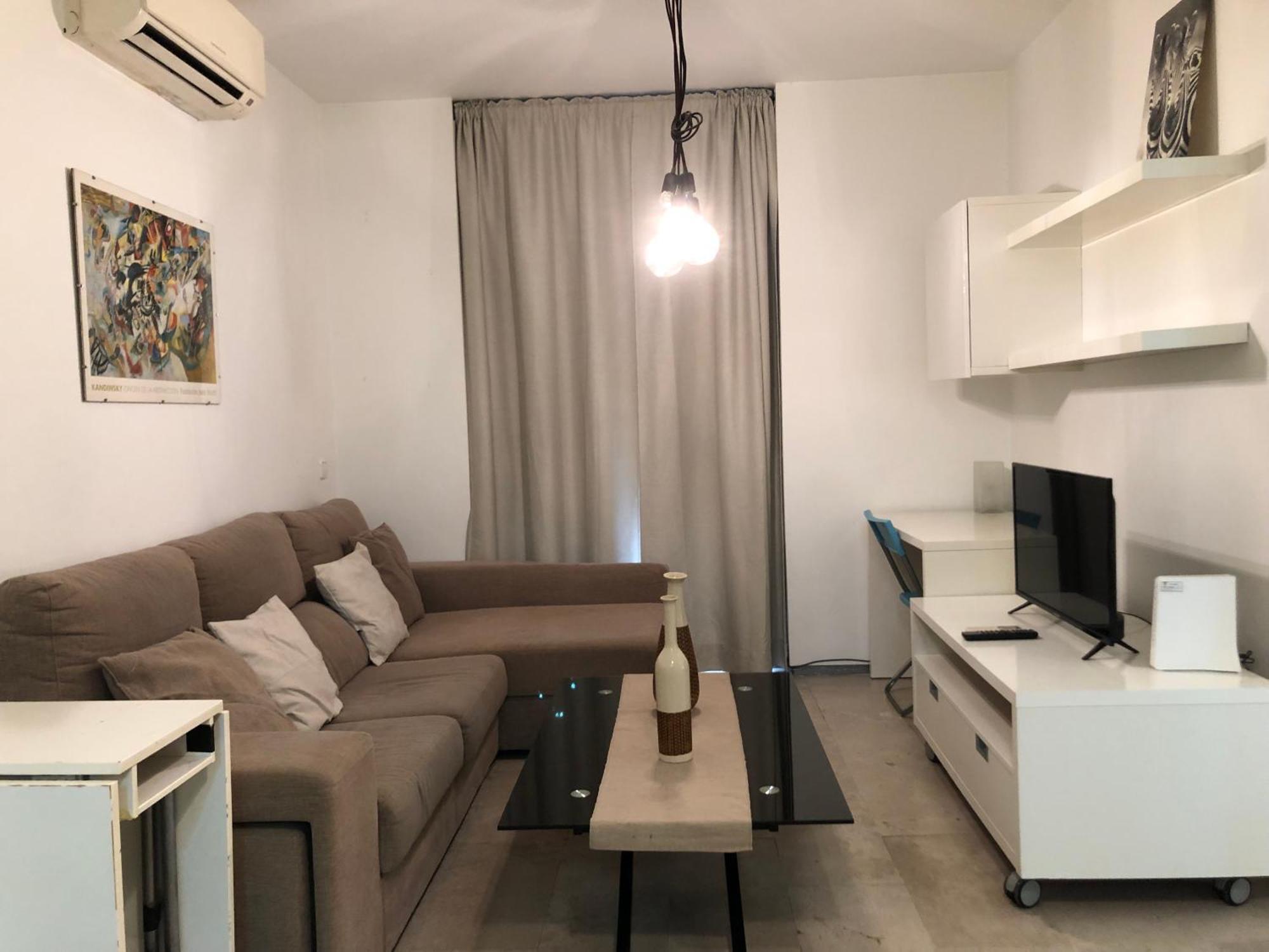 Apartamento Unico En Embajadores Madrid